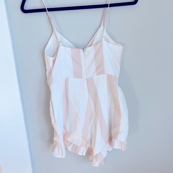 Pink/White Romper - Picture 3 of 5
